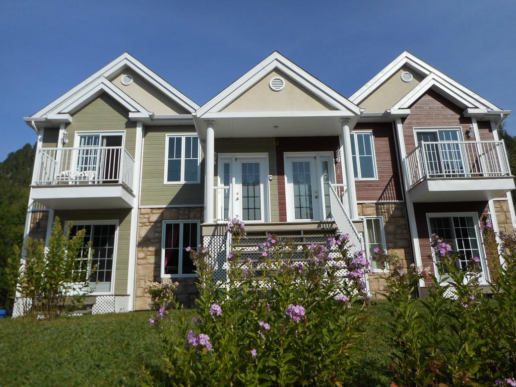 Condo Mont-Edouard L'Anse-Saint-Jean Ngoại thất bức ảnh
